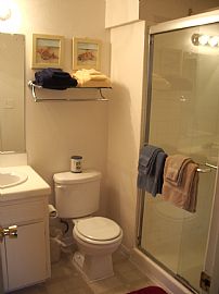 2 br penthouse mission beach steps to the ocean or bay in San Diego, CA (Photo 6 of 6)