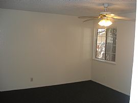 rent your own private home with nice yard in Riverside, CA (Photo 3 of 4)