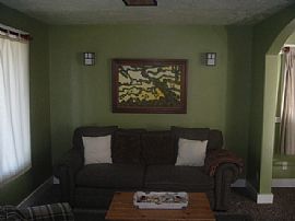 ++ Stylish 3 bedroom, 3 bath house 1st months rent only $1000 + in Eagle Mountain, UT (Photo 2 of 6)