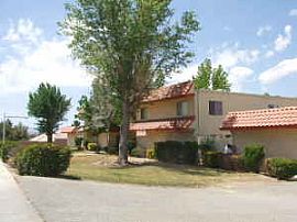 Beautiful Townhomes Ready Too Move You In in Apple Valley, CA