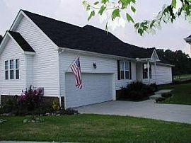 Beautiful 3 Bedroom Home in quiet Holly Springs! in Holly Springs, NC