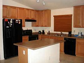 IMMACULATE 3 Bed/ Plus Den 1950 sqft in El Mirage, AZ (Photo 4 of 4)