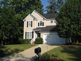 3BR 2.5BA in beautiful Woodcroft in Durham, NC