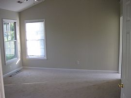 3BR 2.5BA in beautiful Woodcroft in Durham, NC (Photo 4 of 4)