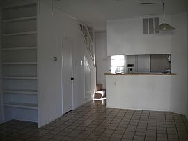 Cute Townhome great schools (Coker, Bradley and MacArthur) in San Antonio, TX (Photo 2 of 4)