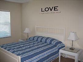 Remodeled must see 2/2 Condo near causeway in South Daytona, FL (Photo 3 of 5)