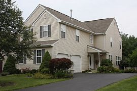 3 BR 2FULL 2 HAlLF BATH Harleysviile Single in Harleysville, PA