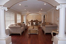 LUXURY HOME, HIGH END UPGRADES IN SECTION 10, RV/BOAT PARKING!! in Las Vegas, NV (Photo 4 of 6)