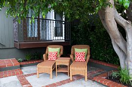 Furnished 2 Bd/2Ba Cottage - 3 Houses from the Beach! in Laguna Beach, CA (Photo 5 of 6)