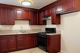 No Deposit on a Nice 2Bed 1Bath Apt in San Bernardino, CA (Photo 3 of 6)