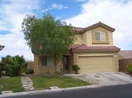 Spacious 5 bedroom 2-story home in Rhodes Ranch in Las Vegas, NV