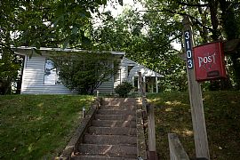 Private and Spacious Single Family Home, 8 mi from DC available in Falls Church, VA (Photo 5 of 6)