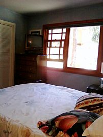 Furn.,Sunny, Spacious, Fireplace, Views, Private Floor of House in Mill Valley, CA (Photo 11 of 12)