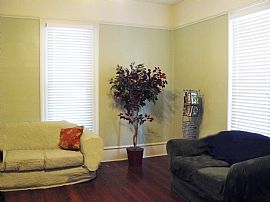 GORGEOUS 3 Bedroom House in Home Park! in Atlanta, GA (Photo 6 of 6)