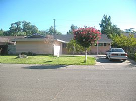 House For Rent in Sacramento, CA