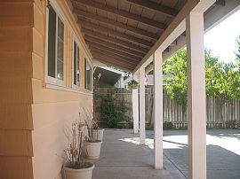 House For Rent in Sacramento, CA (Photo 2 of 6)