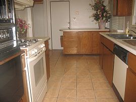 House For Rent in Sacramento, CA (Photo 3 of 6)