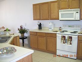 Furnished 4 Bed 3 bath Pool Home in Golf Community- Disney area in Davenport, FL (Photo 5 of 6)