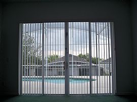 Unfurnished 4bed/2.5 bath Pool home near Disney in Davenport, FL (Photo 6 of 6)