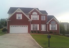 6bed/3bath/ Two story/ hardwoods/ Finished Basement in Dallas, GA