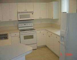 2/2 on 11th floor 10 Aragon center of Coral Gables in Coral Gables, FL (Photo 4 of 6)