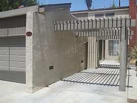 3bed/2bath bear UCR in Riverside, CA (Photo 2 of 3)