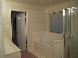 Available Now 3/2.5/2 near Lackland, SeaWorld, Ingram Mall in San Antonio, TX (Photo 3 of 5)