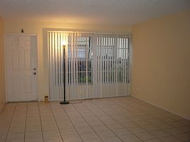 2/2 Condo For Rent in Coral Spring in Coral Springs, FL (Photo 2 of 6)