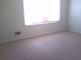 3 bedroom 2 bath Townhouse in Norcrss GA in Norcross, GA (Photo 4 of 6)