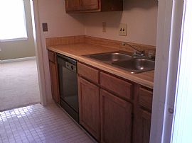 3 bedroom 2 bath Townhouse in Norcrss GA in Norcross, GA (Photo 5 of 6)