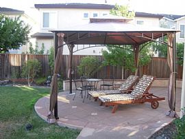 Large Yard, New, Beautiful 4BR House for Rent  in San Jose, CA (Photo 5 of 6)