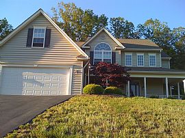 GREAT FAMILY NEIGHBORHOOD - FOXCROFT in Charlottesville, VA