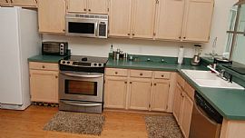 Pool, 4 and 2, Breathtaking, Great Neighborhood. in Orlando, FL (Photo 8 of 12)