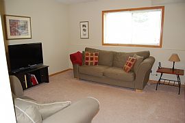 3 Bedrooms, 3 Baths - Beautiful Townhouse! in Rosemount, MN (Photo 2 of 5)