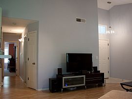 Beautiful Remodeled Condo in a Great West Chandler Location in Chandler, AZ (Photo 2 of 6)
