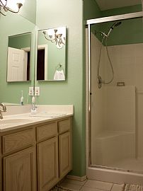 Beautiful Remodeled Condo in a Great West Chandler Location in Chandler, AZ (Photo 6 of 6)