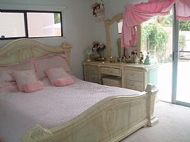 Perfect Family Home with Pool in Reseda, CA