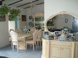 Perfect Family Home with Pool in Reseda, CA (Photo 4 of 6)