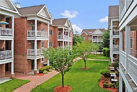 Spacious 2Bedroom-2Bath with Private Balcony in Edgewater, NJ