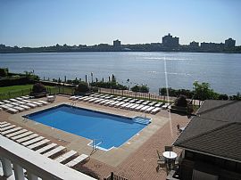 Spacious 2Bedroom-2Bath with Private Balcony in Edgewater, NJ (Photo 5 of 5)