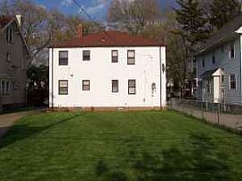 Beautiful Home Walking Distance from Edgewater Park in Cleveland, OH