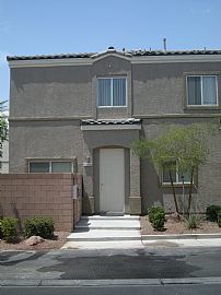 3 Bedroom Townhouse $995.00 in Las Vegas, NV (Photo 2 of 6)