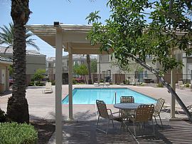 3 Bedroom Townhouse $995.00 in Las Vegas, NV (Photo 3 of 6)