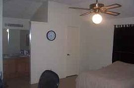Nice Clean 3 Bedroom Home in Houston, TX (Photo 1 of 4)