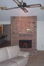 Nice Clean 3 Bedroom Home in Houston, TX (Photo 4 of 4)