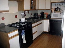 3 BR in Manayunk  in Philadelphia, PA (Photo 3 of 3)