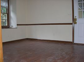 Single Home - 3 Bed , 2.5 Bath  in Lawrenceville, GA (Photo 5 of 6)