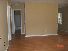 Duplex - 2 Bed, 1 Bath in Lawrenceville, GA (Photo 3 of 6)