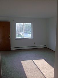 2 Bedroom Apartment In Quiet Neighborhood in Groesbeck, OH (Photo 2 of 6)
