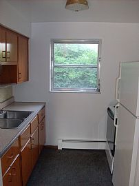 2 Bedroom Apartment In Quiet Neighborhood in Groesbeck, OH (Photo 6 of 6)